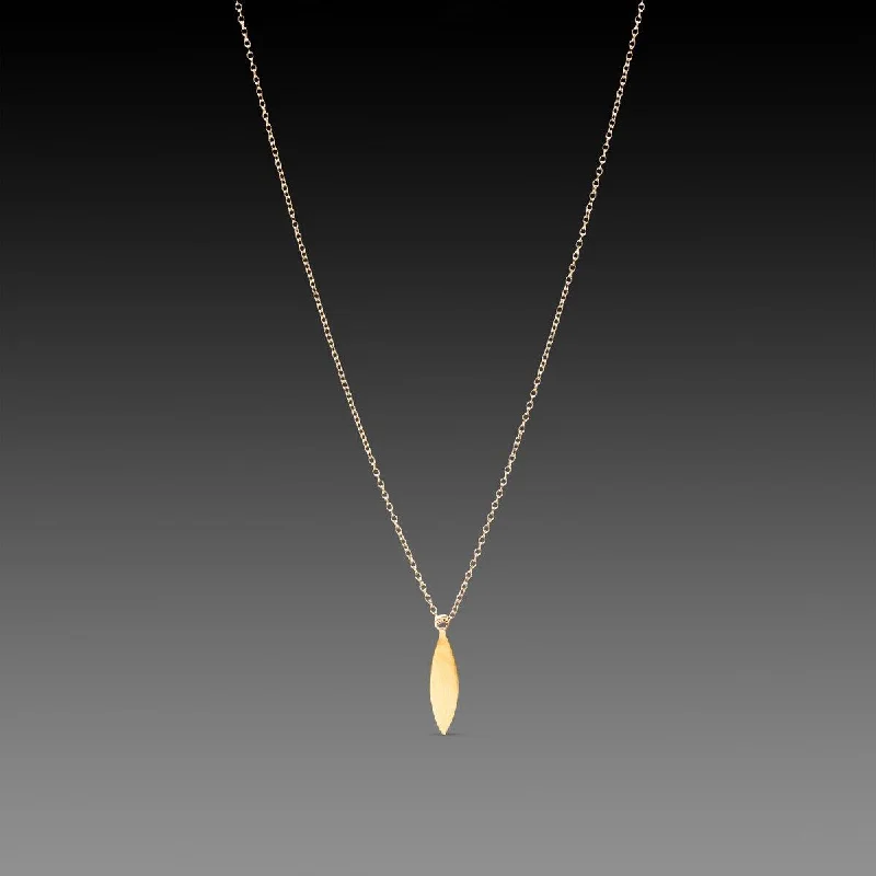 Satin weave necklaces-Gold Single Leaf Necklace