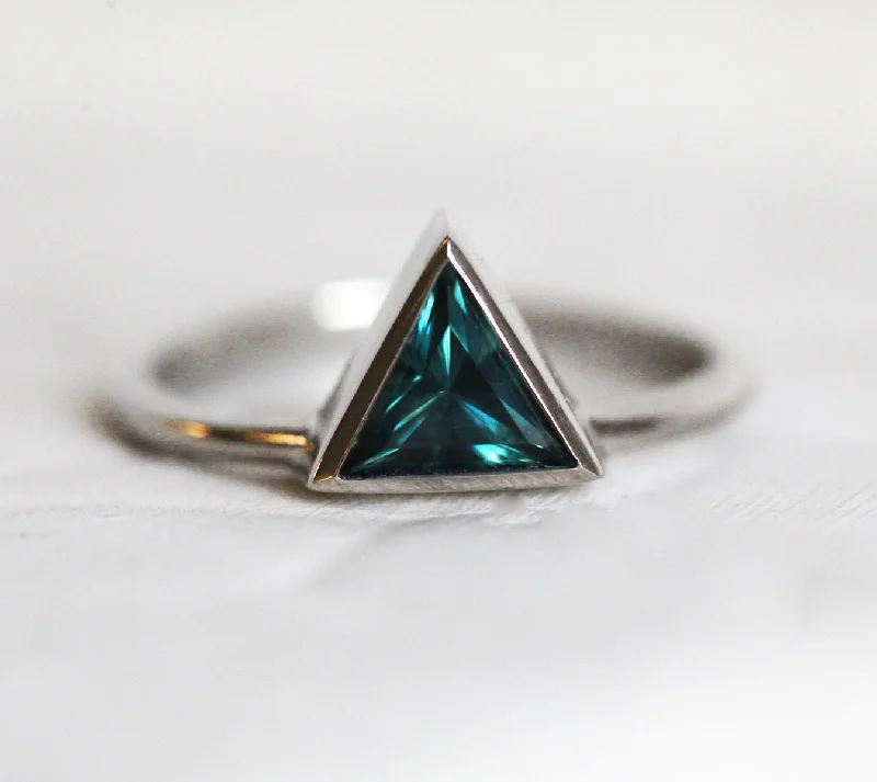 Sturdy geometric rings-Frozen Teal Sapphire Ring