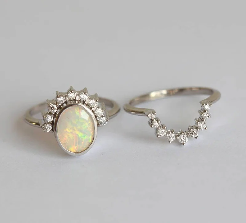 Wave shape rings-Ashanti Oval Opal Ring Set