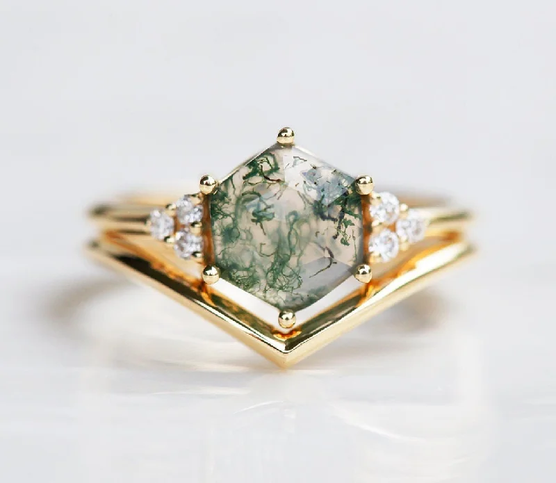 Flush clasp rings-Klara Hexagon Moss Agate Ring Set with Diamonds