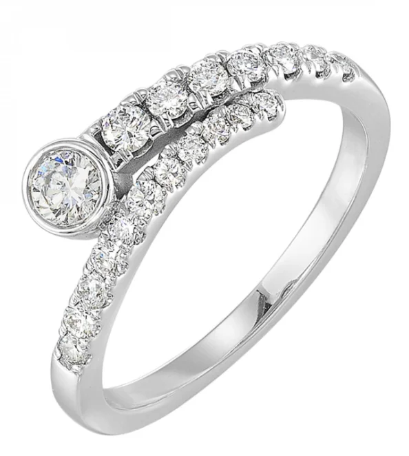 Oval stone rings-Silver 0.20cttw Diamond Fashion Ring