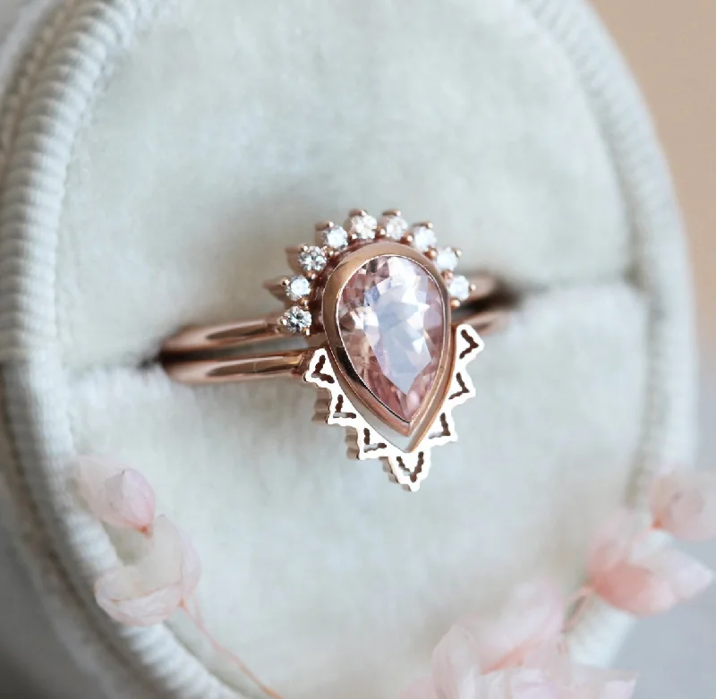 Carved texture rings-Beylee Pear Morganite Ring Set