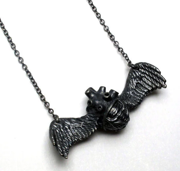 Hemp cord necklaces-Winged Corazon Necklace