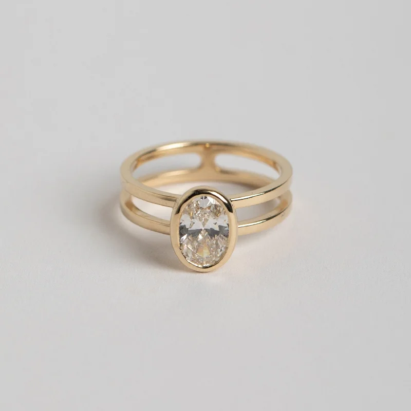 High-gloss rings-Benu Ring with 1.17ct Lab-grown Diamond in Gold