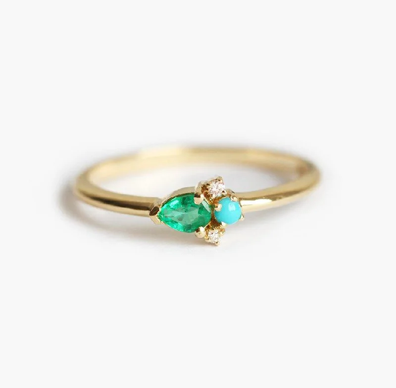 Oval design rings-Juno Pear Emerald Cluster Ring