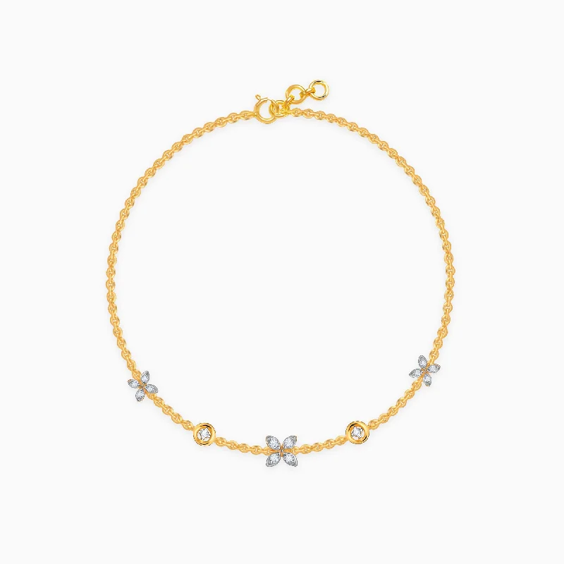 Glossy enamel bracelets-Gold Floral Smile Diamond Bracelet