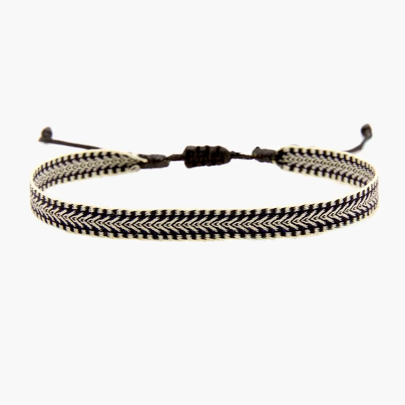 Sturdy chain bracelets-Handmade Purnama Bracelet (Black/Cream)